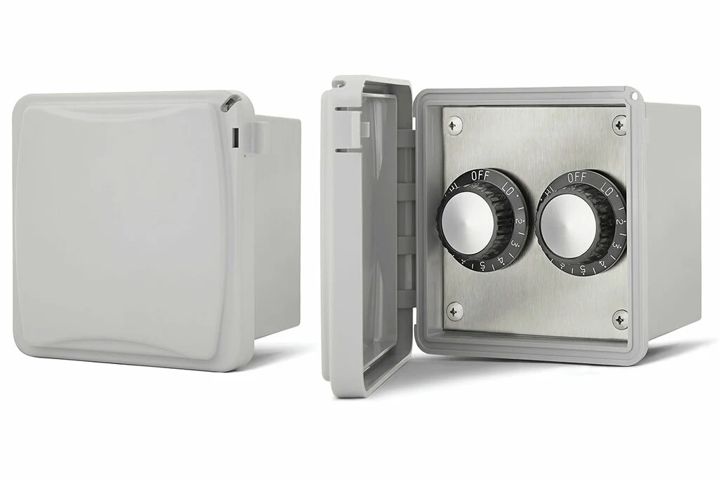 Infratech Input Regulator Dual Surface Mount with Weatherproof Box