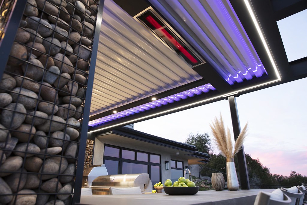 BROMIC BH0320005 Platinum Smart-heat Electric 3400W (220V-240V) Infrared Radiant Patio Heater - 50.2 x 2 x 7 in. - Black